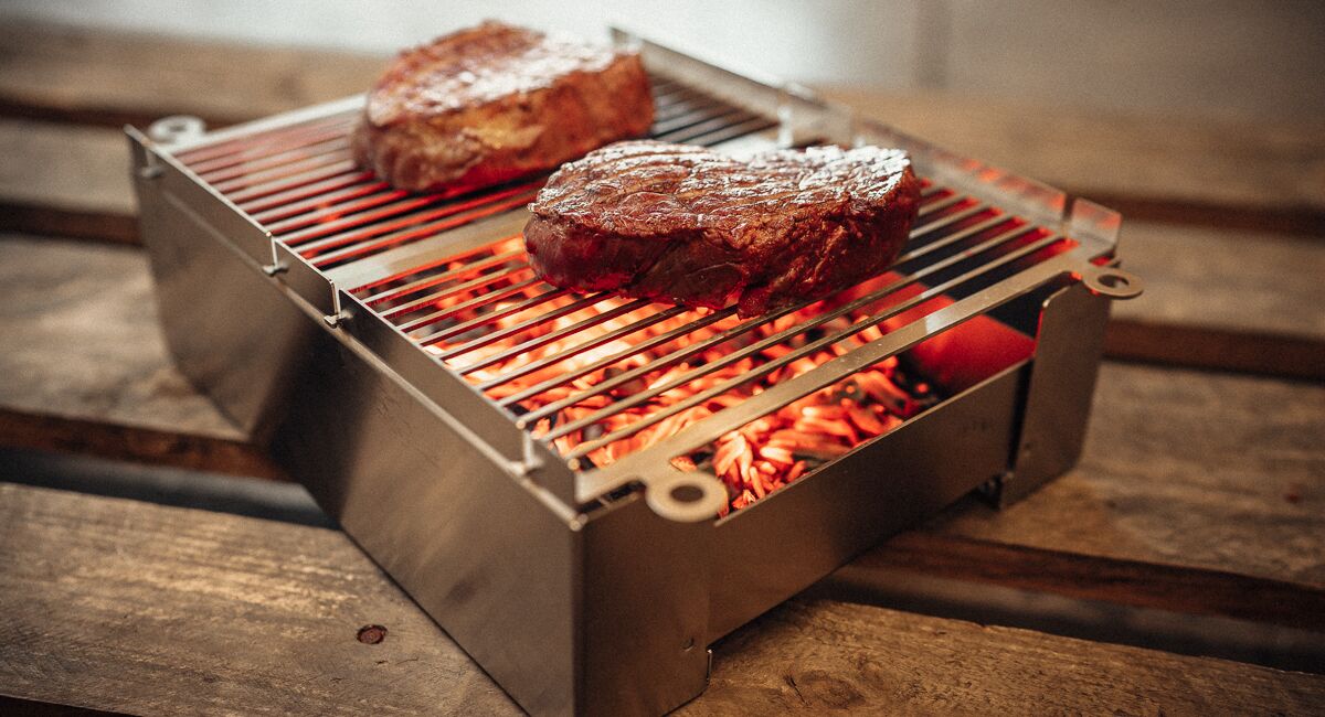Klappgrill VINUR – mobiler Grill für unterwegs